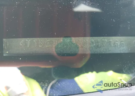 2005 Toyota Camry Le/Xle/Se из США, поврежденный, VIN 4T1BE30K65U017166